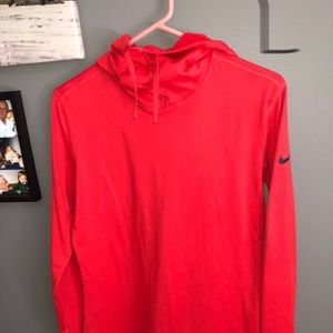 Nike pull over women’s